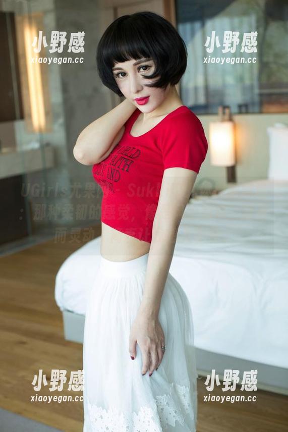 UGirls尤果网 - Sukki可儿体操服精选：那种柔韧的感觉，像是风中的草，轻盈而灵动，简直让我想入非非。