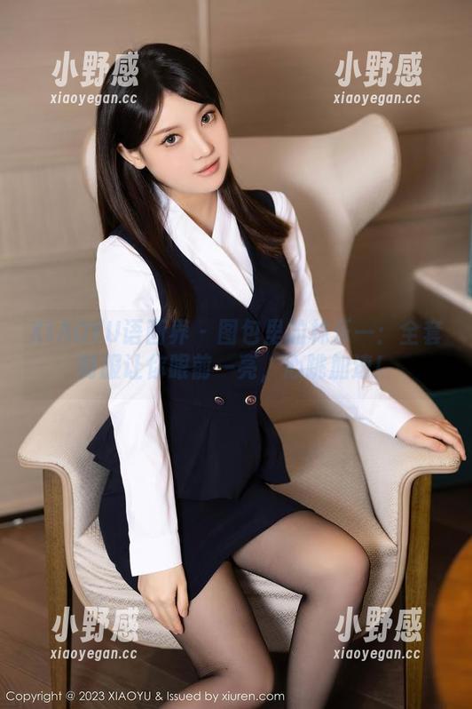 XIAOYU语画界 - 图包里的林乐一：全套制服让你眼前一亮，心跳加速！