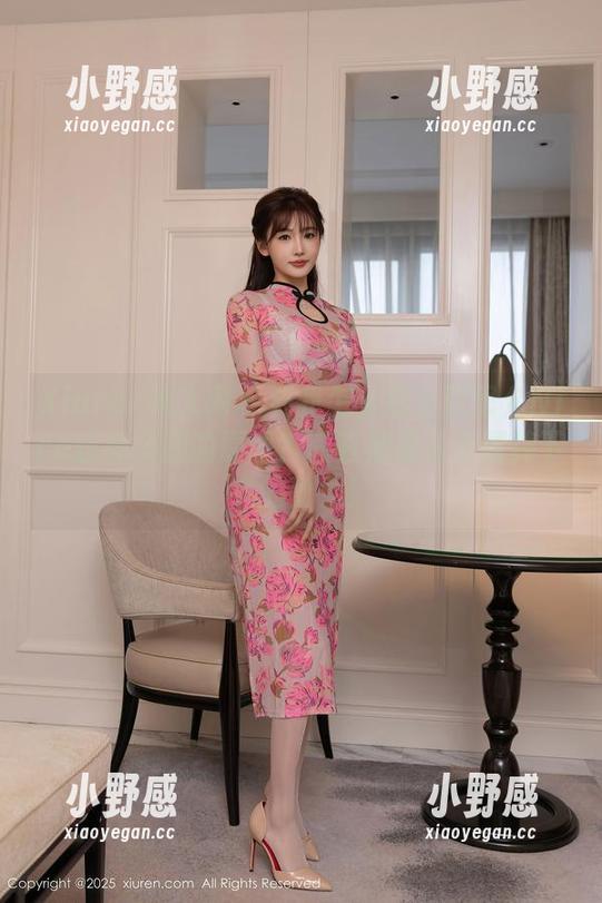 Xiuren秀人网 - 要我怎么形容张思允Nice丝袜美腿的原图？简直像是从云端掉下来的仙女！