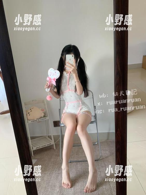 rua阮阮的睡衣图集：典雅与舒适的完美结合，一起感受吧
