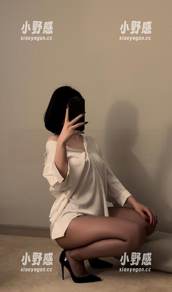 微密圈 - 性感无边界，保守的二舅妈定制图片，仿佛时间都静止了