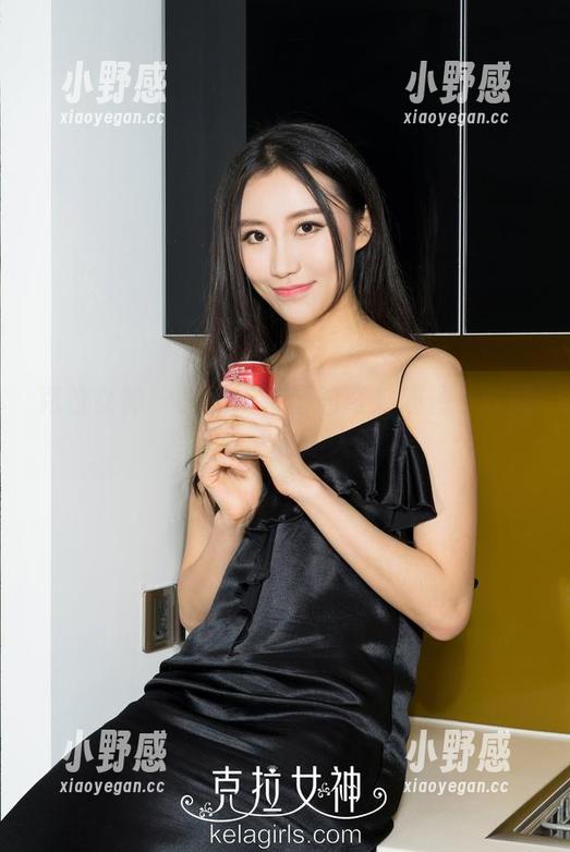克拉女神 - 大阳与护士的奇妙碰撞——图库分享她的迷人瞬间