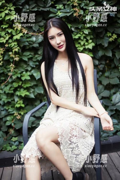 头条女神 - 从锅铲到镜头，刘瑾希带你探秘厨娘作品分享的奇妙之旅！