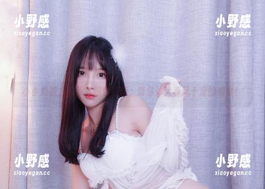 小小奶瓶儿的双人图包更新，带你体验春风十里的感觉！