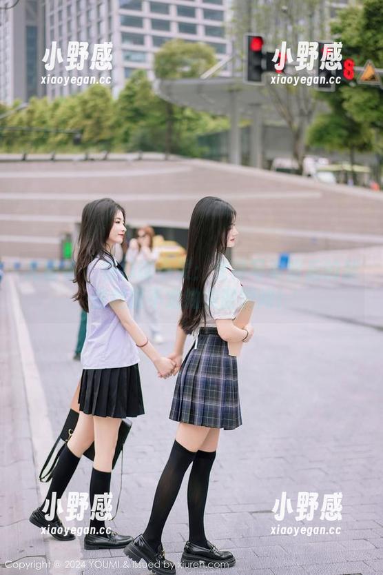 尤蜜荟 - 在线谭小灵：女神写真背后的那些捉摸不定的美丽瞬间！