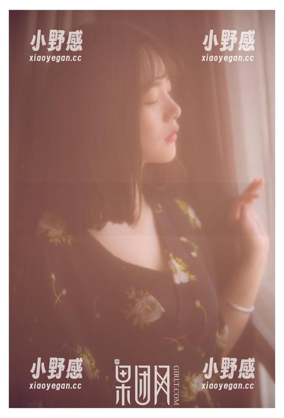 果团网 - 极致诱惑！龚玥菲最新美腿图片直击你的心！