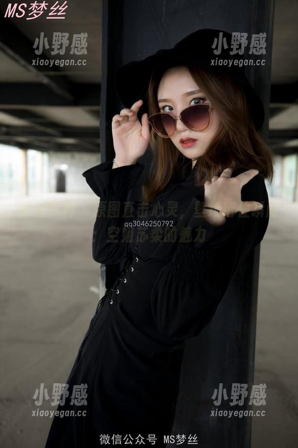 梦丝女神 - 原图直击心灵，壁纸留住瞬间：空姐苏柔的魅力