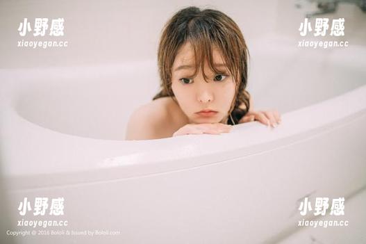 波萝社 - 私拍时间到！猫九酱Sakura的裸足作品，真的在解锁新层次的惬意感。