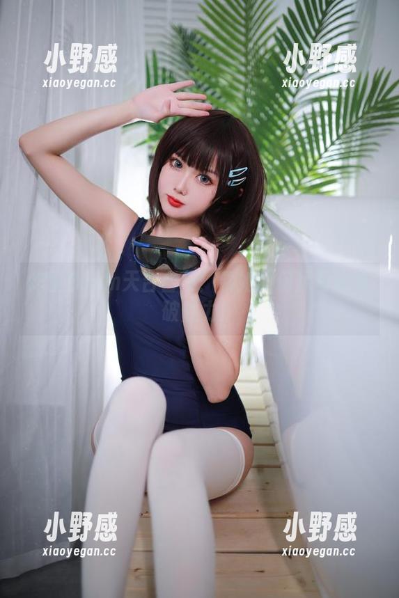 炸蛋Boom天台合集：看她如何用写真打破重力！