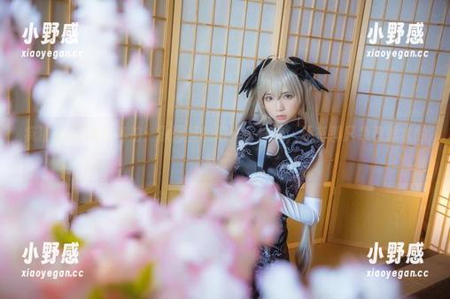 疯猫ss之海边私拍：原图里的阳光、沙滩，还有那只急着追水的影子！