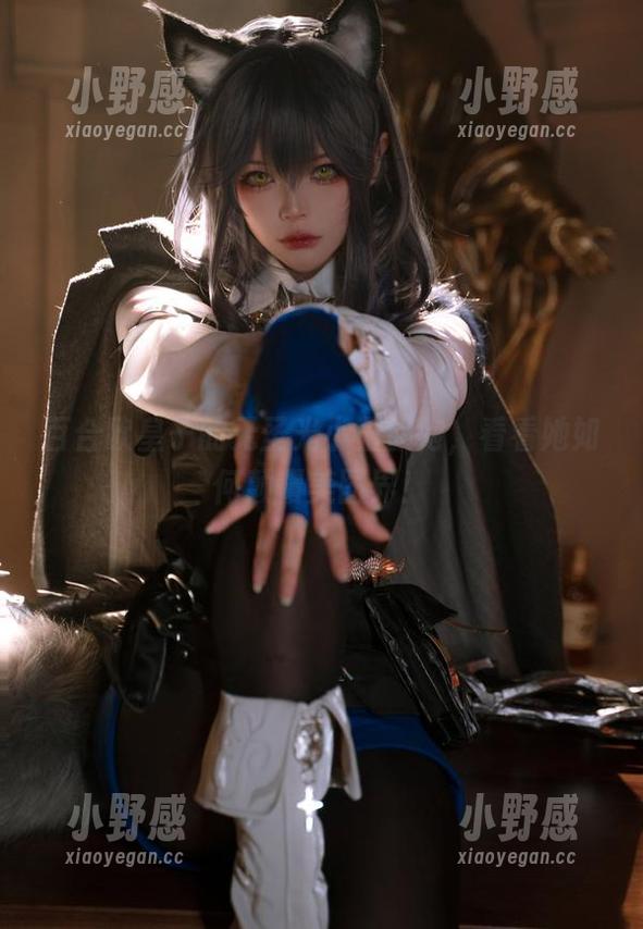 百合欧皇子的无圣光小玉旗袍，看看她如何颠覆美图界！