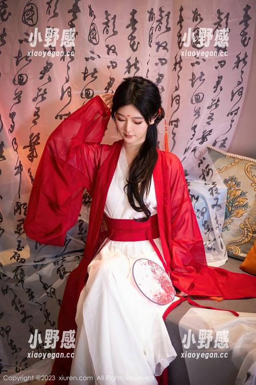 秀人网 - 少女成长记：Elise谭晓彤与无圣光的写真颜值巅峰
