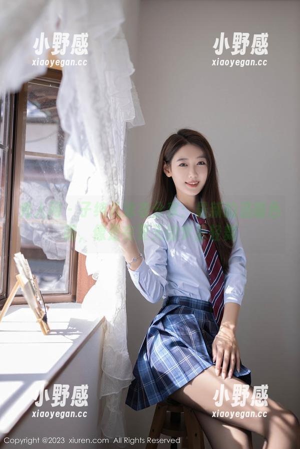 秀人网 - 子纯儿泳衣分享：最新的温暖色调，像是在夏天的梦里轻舞