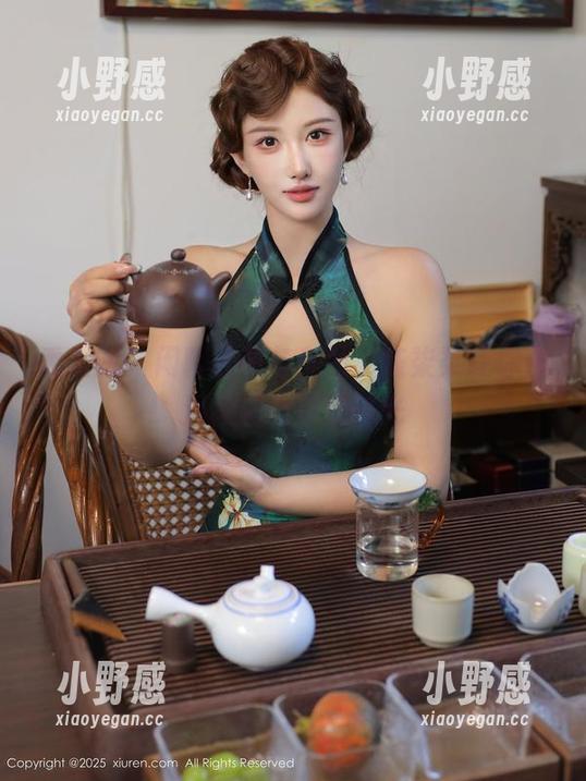秀人网 - 闲聊校服与美图，陈柒柒让你重温校园的青涩时光