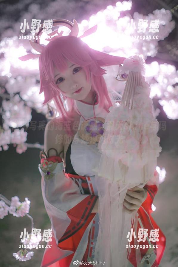 高清写真的海蓝色诱惑：羽天shine与玛修的奇妙海边时光