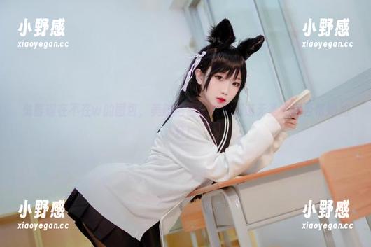 鬼畜瑶在不在w的图包，美脚抢镜，真想知道无圣光能否帮她加分！